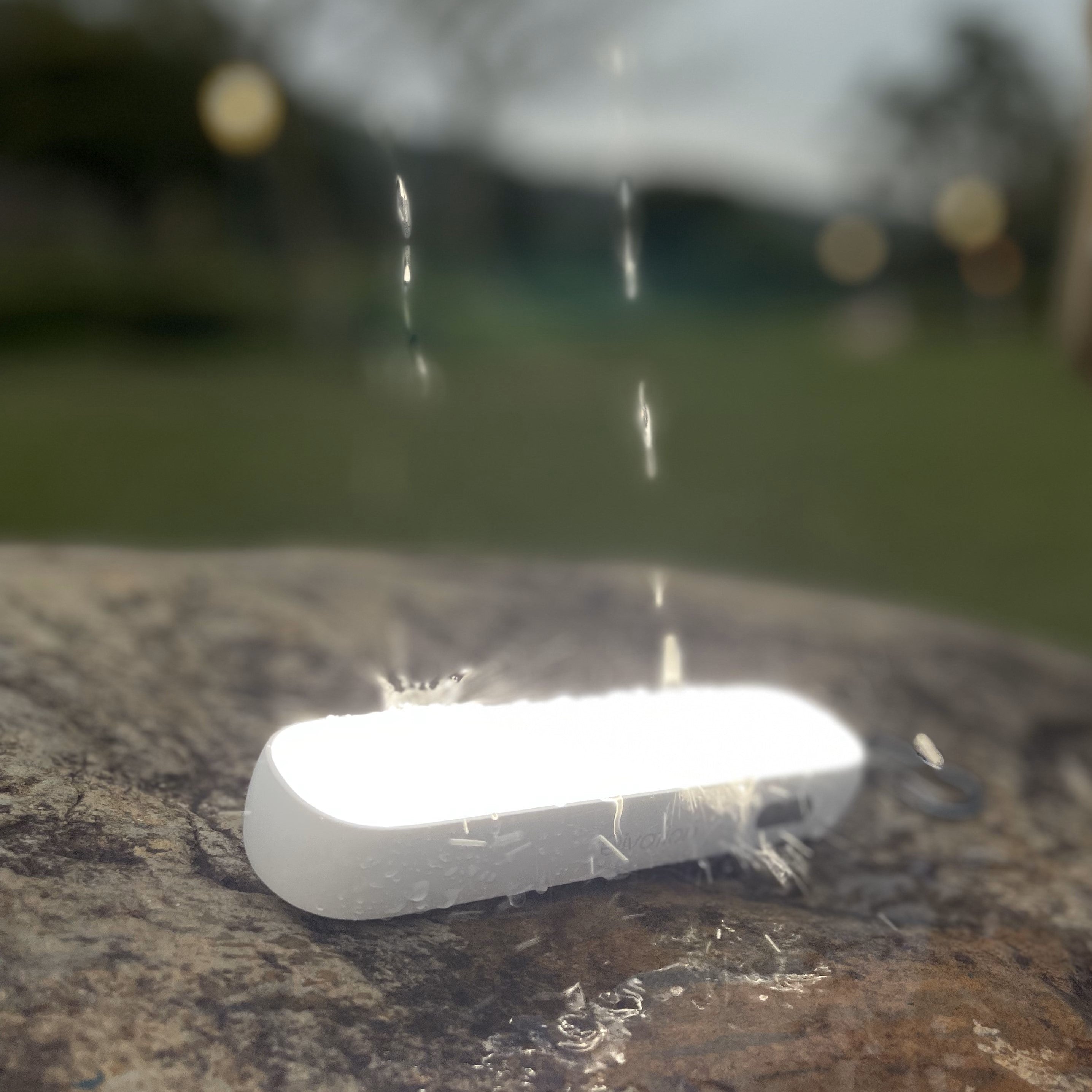 Qivation 光觸媒多功能LED手提燈